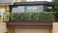 Balkon in Stahl mit Geländer und Inox Blumenkasten - Rostfarbe